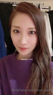 白嫩援交美女换上情趣内衣沙发爆操