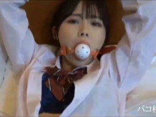 学生头轻熟女露脸卖力口交小鲜肉男友专业舔逼狂魔，暴力无套打桩淫水超级多第03集